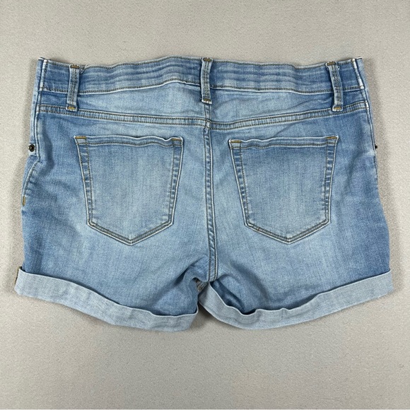 Isabel Maternity Midi Shorts Size 6 Light Wash Side Panel Stretch - Picture 2 of 8